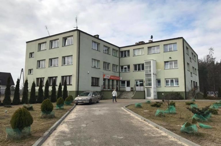 Budynek gminnej przychodni NZOZ w Masłowicach