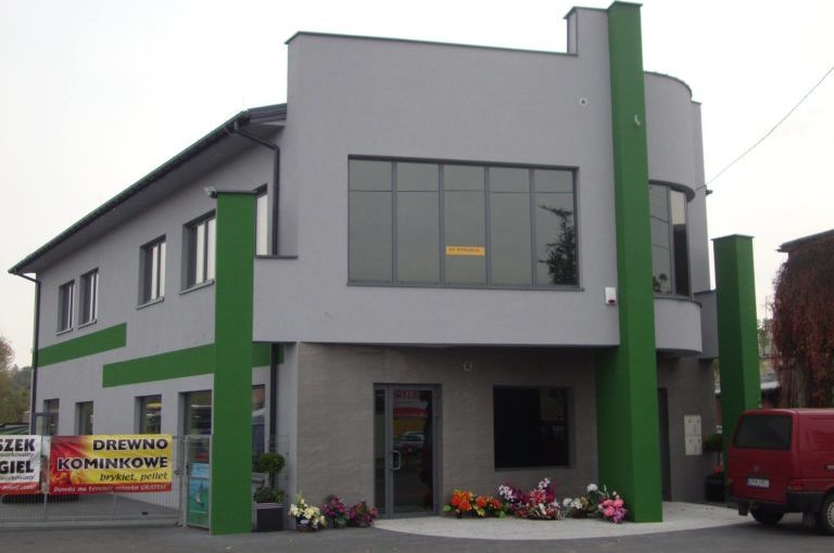 Budynek handlowo-mieszkalno-usługowy w Radomsku