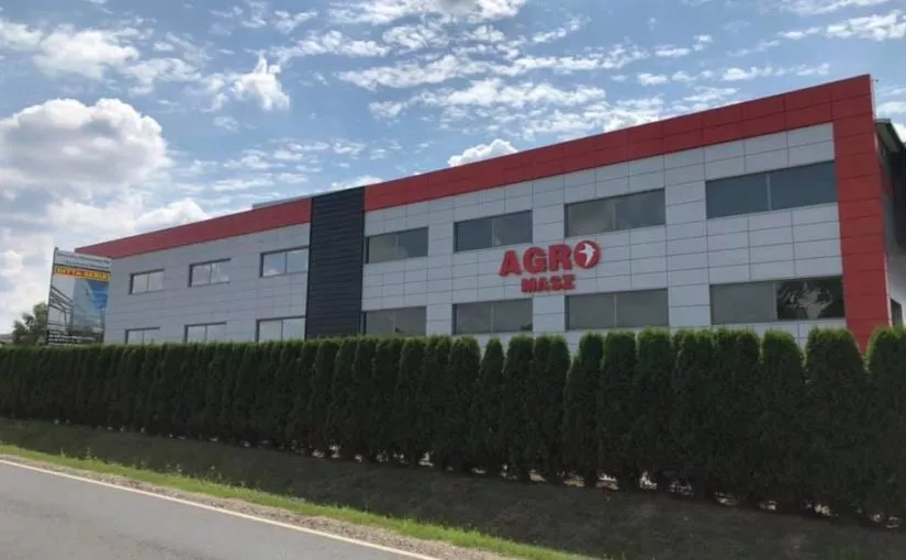 Hala produkcyjna zakładu produkcji maszyn rolniczych AGRO-MASZ w miejscowości Strzelce Małe