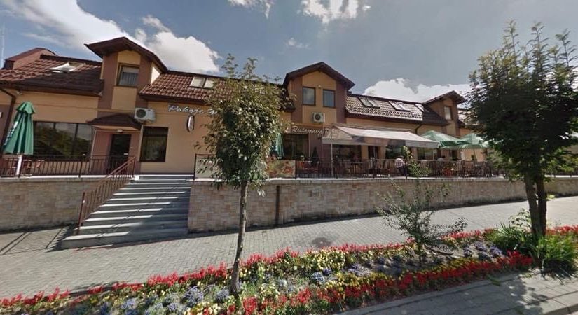 Budowa ogrodu zimowego – oranżerii o konstrukcji murowanej z przeszkleniem na istniejącym tarasie w formie zabudowy fragmentu tarasu obok budynku restauracji „PARKOWA” w miejscowości Przedbórz